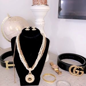 Vintage Chanel necklace not for sale. Earrings are for sale💍